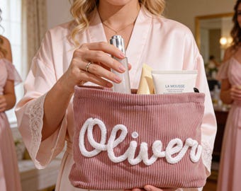 Personlig sminkväska i manchester, presentpåse i brudtärnestil, necessär i manchester, möhippa, present till henne, mamma