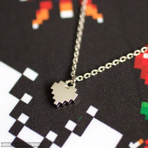 Delicado collar de corazón de 8 bits Videojuego Salud Gamer Regalo Minimalista