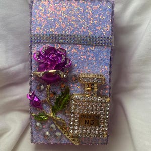 Womens cigarette case, cigarette pack holder, cigarette box 100 or reg size cigarettes