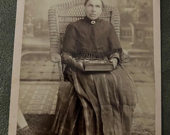 Late 1800s Cabinet Card: Woman with Bible in Wicker Chair, Great Bend Kans.