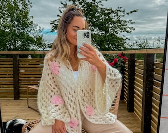Cardigan esagonale all&#39;uncinetto modello &quot;Daisy&quot;