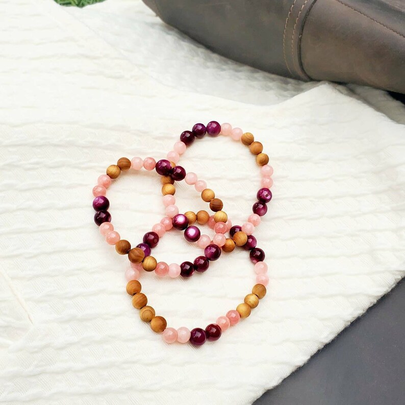 3 Wood /& Shades of Pink Bracelet Set