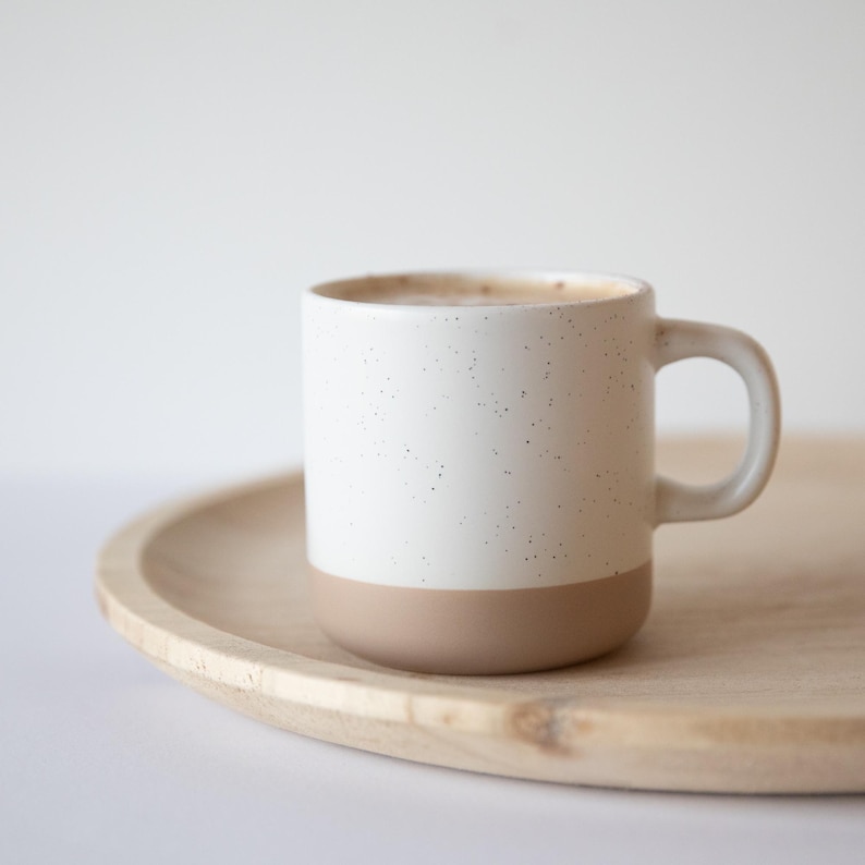 Mami Tasse / Muttertagsgeschenk von Kind / Geschenk Muttertag / Steingut Tasse mit Gravur / Geschenk  Mama / Ehefrau Geschenkidee / Mami