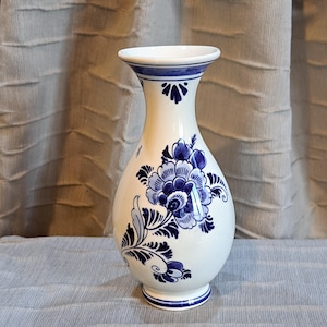 Delfi Blue, hand made vase, vintage.