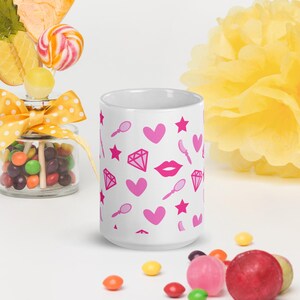 Barbiecore inspiriert rosa und weiße 15 Unzen Becher