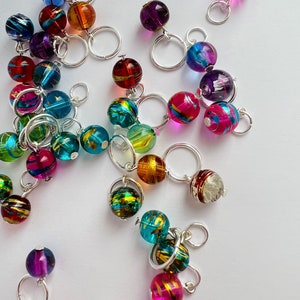Rainbow Stitch Markers for Knitting, Glass BOMBAY SUMMER image 4