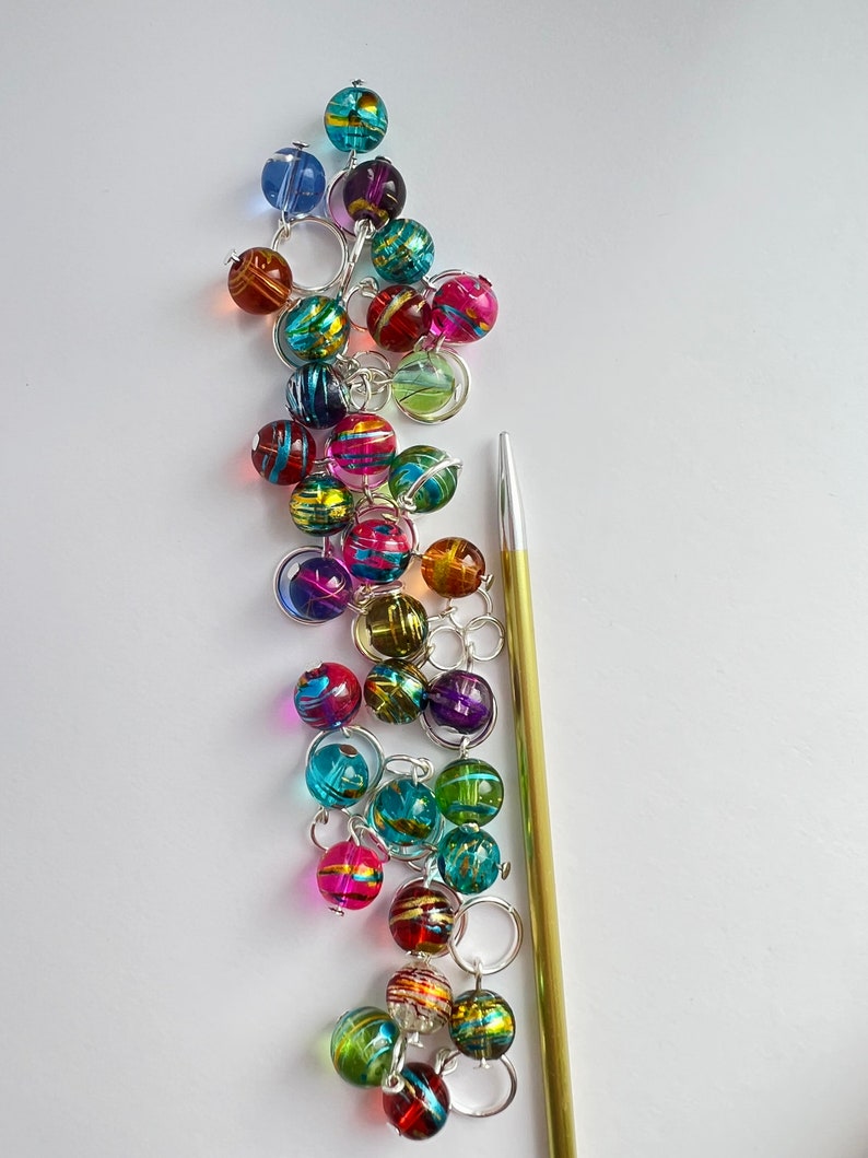 Rainbow Stitch Markers for Knitting, Glass BOMBAY SUMMER image 2