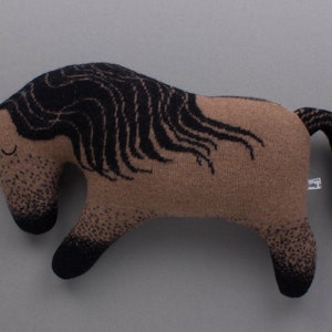 Knitted Lambswool Horse Dun