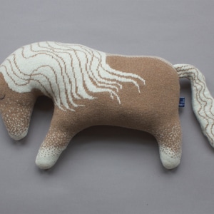 Knitted Lambswool Horse Palomino
