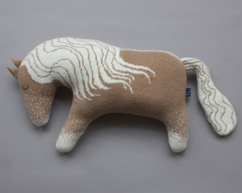 Knitted Lambswool Horse Palomino