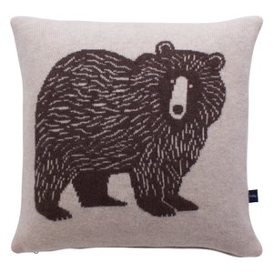 45cm Bear Cushion in Knitted Lambswool image 4