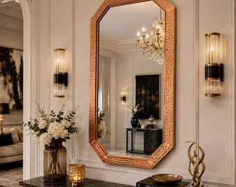 Espejo marroquí arqueado de latón hecho a mano / Decoración de pared para tocador con acabado dorado martillado