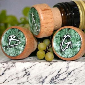 Personalized Wine Stoppers Monogram Wine Stopper Wedding Favors Bridesmaid Gift Custom Wine Cork Rustic Housewarming Gift Party Favor Items