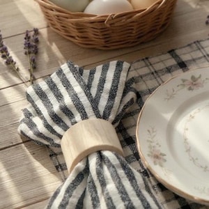 Wooden Rings Wedding Napkin Rings Rustic Wood Napkin Holders Wedding Table Decor Table Setting Decorations Wholesale Napkin Ring Set of 50