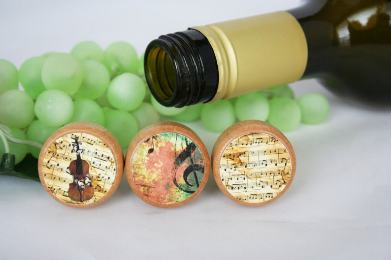 QTY 1 Music Wine Stopper, Wine Stopper, Cork Stopper, Music Sheet Stopper, Wine Cork, Wedding Stopper, Wine Gift, Music Lover Gift image 4