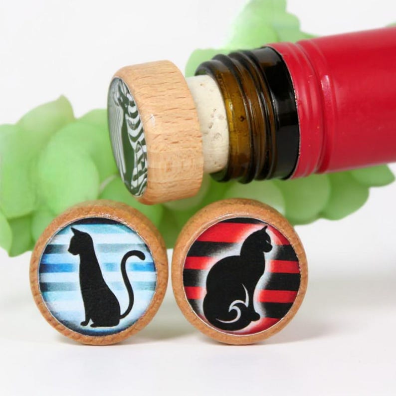 HobKnobin Cat Wine Stopper