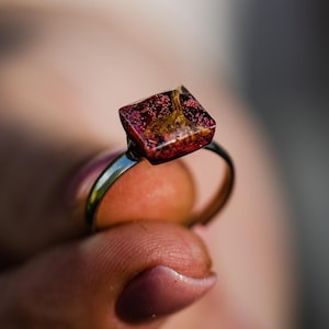 Adjustable Resin Ring with Real Dried Flower, Handmade Botanical Jewelry, Nature Inspired Gift for Her