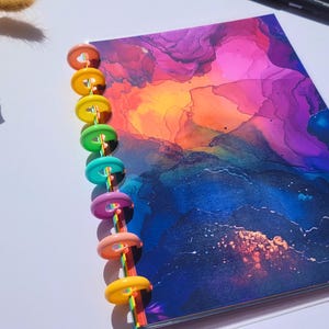 Rainbow A5 Disc Notizbuch: Gepunktetes Journal mit laminiertem Umschlag