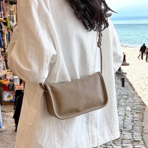 ファッションレディースクロスボディバッグレディース用新作大容量ショルダーバッグハンドバッグ女性用財布