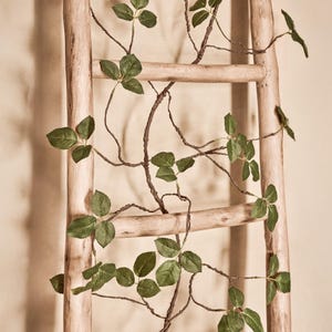 Green Vines Decor Artificial Garland Faux Greenery Green Ivy Hanging Plant Faux Leaves with Clips For Wall Room Table and Wedding Decoration