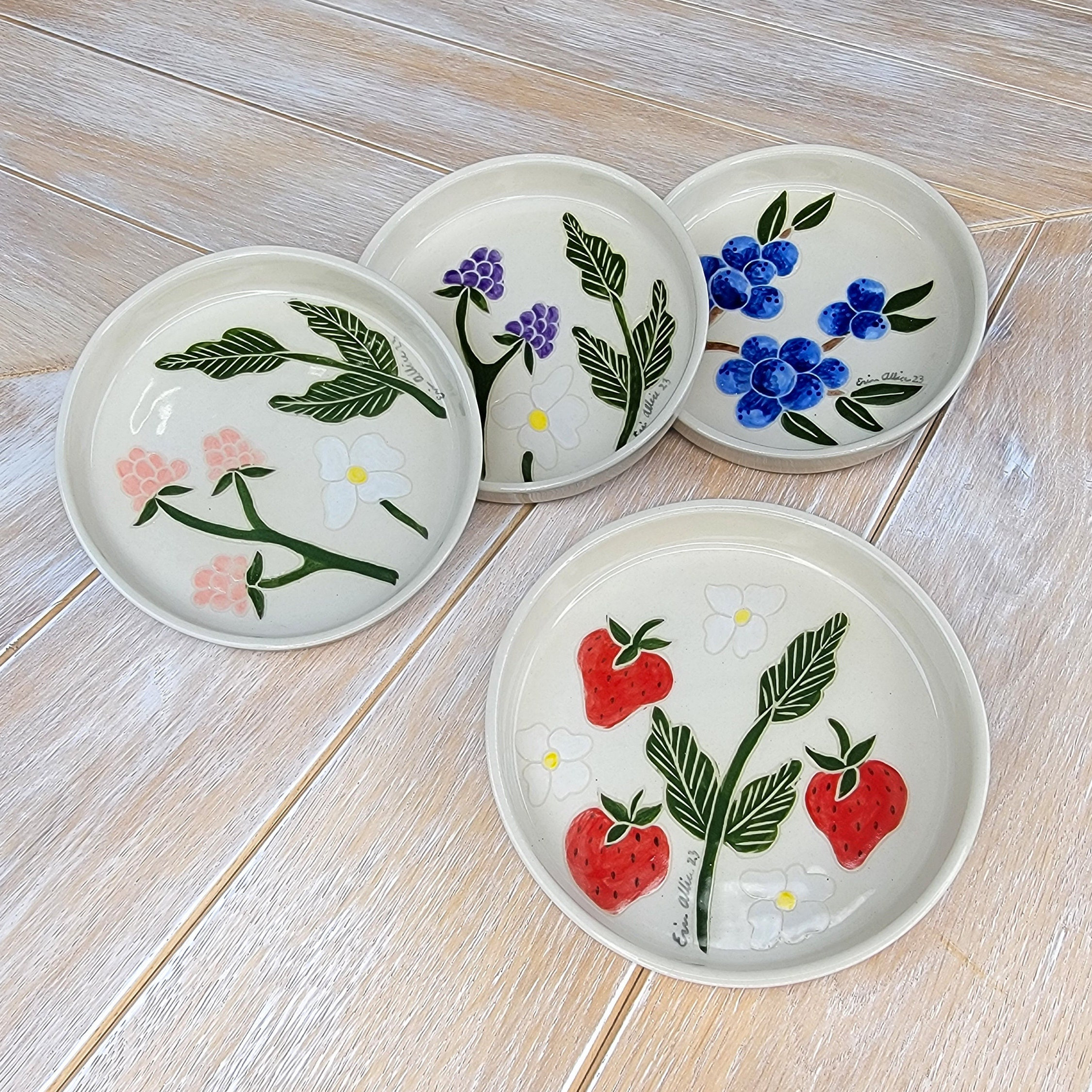 Strawberry dinnerware - Etsy 日本