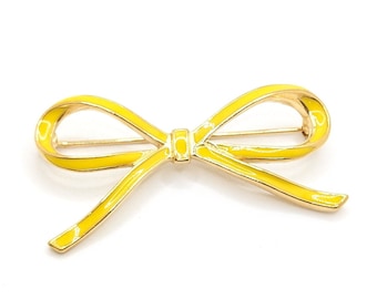 Vintage Trifari Bright Yellow Gold Large Bow Ribbon Brooch Lapel Pin Feminine Delicate Costume Jewelry Statement Gift Present Wedding Bridal