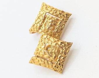 Vintage Crown Trifari Cheetah Textured Matte Gold Clip On Earrings Diamond Square Signed Leopard Rare Costume Jewelry Gift For Her