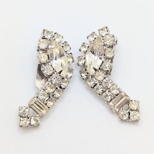 Vintage Stunning Unsigned Weiss Ornate Rhinestone Clip On Earrings Statement Jewelry Gift For Her Wife Birthday Christmas Holiday Party