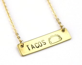 Collier lingot d'or Tacos | Collier alimentaire | Cadeau de demoiselle d'honneur du Mexique | Tacos et tequila | Collier barre superposé | Bijoux de bar personnalisés