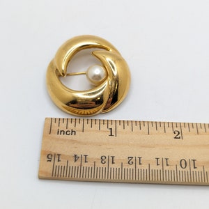Vintage Napier Runde Kreis signiert Brosche Anstecknadel Gold Faux Perle geometrische Geschenk für sie Feminine Ihn Scatter Pins Jahrestag Bild 4