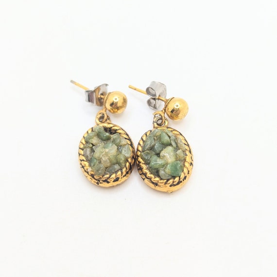 Vintage Gold Tone Jade Chip Stud Dangle Earrings … - image 1