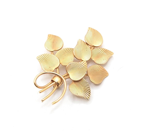 Vintage Marvella Gold Tone Bouquet Leaf Flower Brooch Lapel Pin