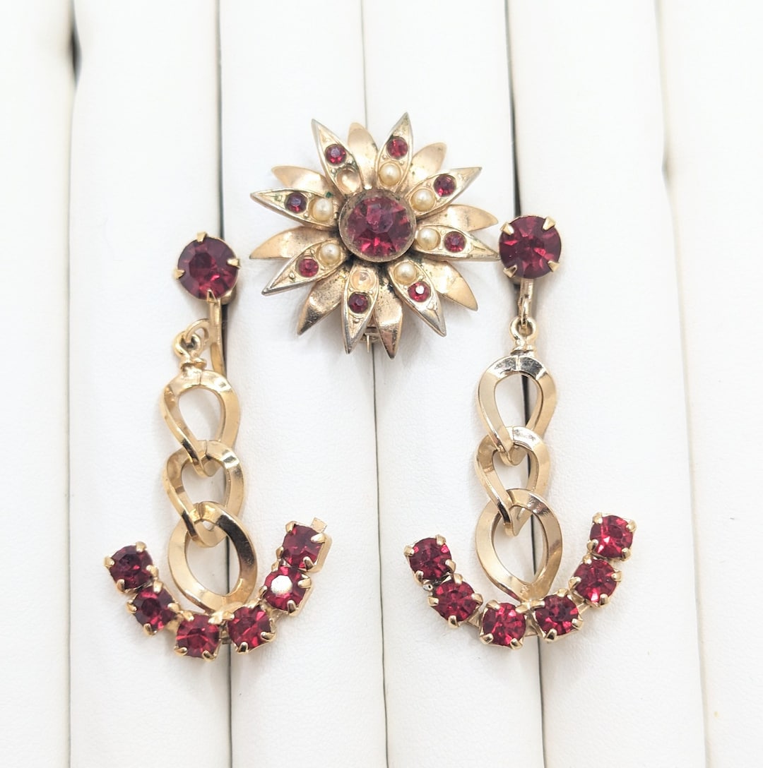 Vintage Parure Red Rhinestone Set Screw Back Earrings Brooch Lapel Pin ...