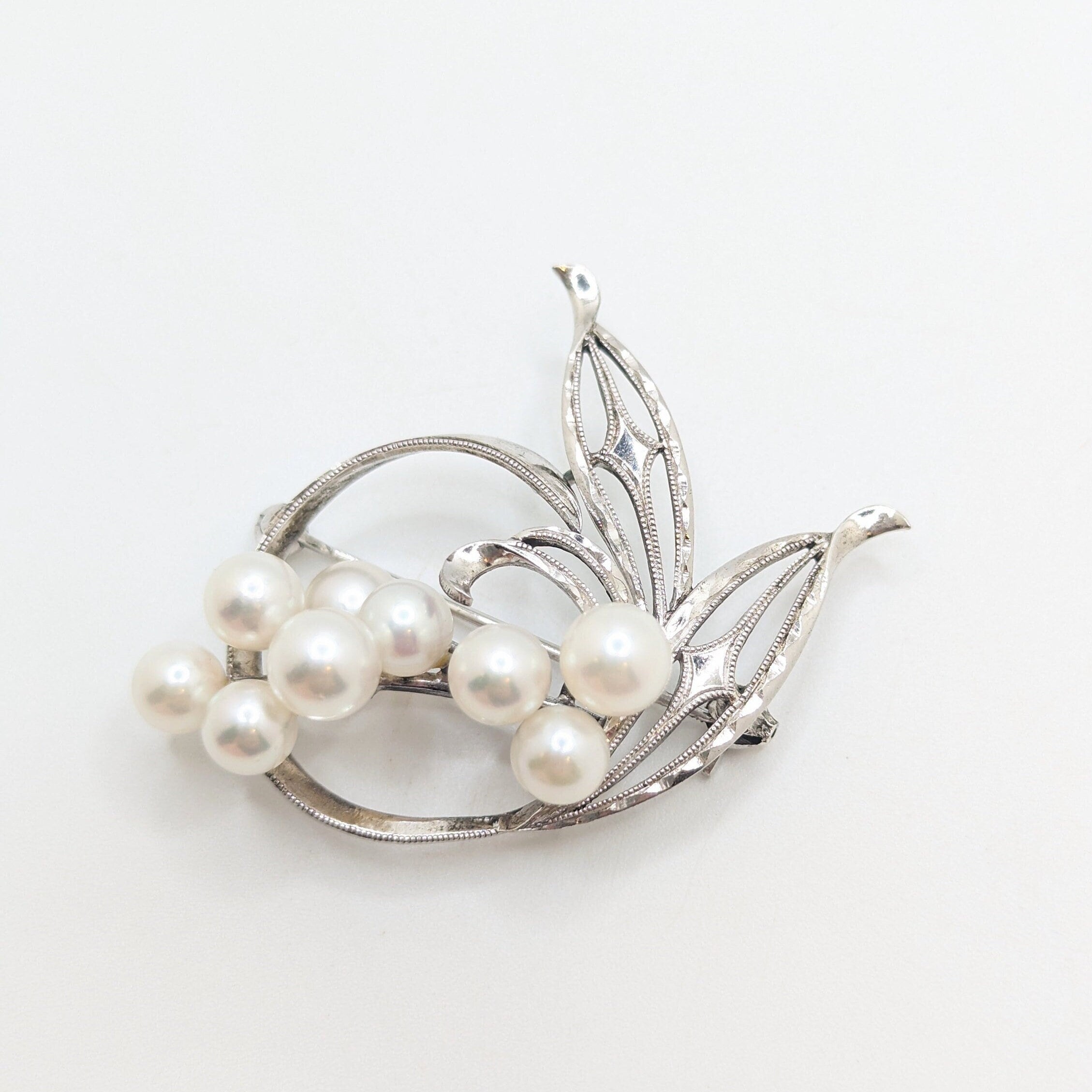 Vintage Mikimoto Pearl Brooch Sterling Silver Lapel Pin Ginza