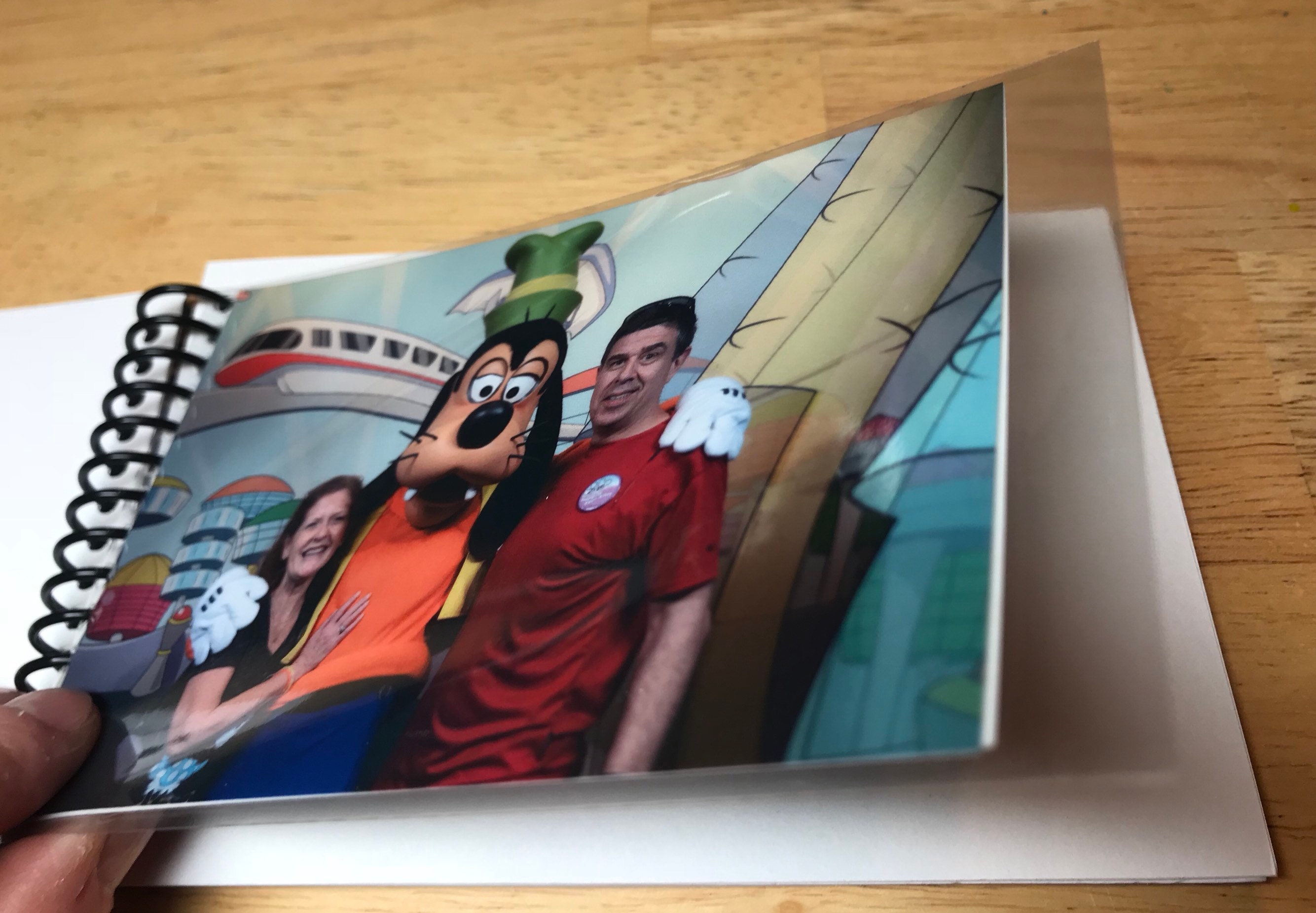 Disney Autograph Book With Photo Pages 4x6 Book 30 Blank Card Stock Pages  W/15 Photo Sleeves That Hold 30 Photos Holds 3.5 Photos 