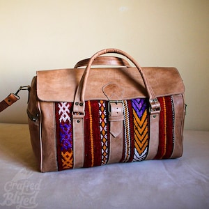 Handmade Moroccan Kilim Duffle Bag: Vintage Leather Travel Bag