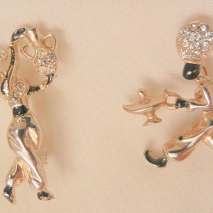 Adorable genie’s with lamp genie bottle couple rhinestone scatter Pins Brooches
