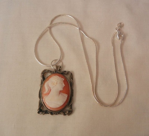 Lovely sterling shell cameo portrait Necklace - image 5