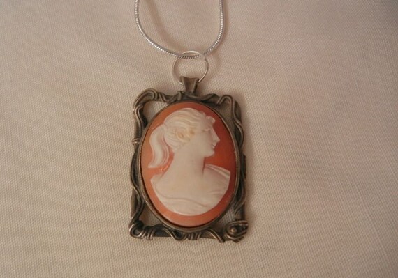 Lovely sterling shell cameo portrait Necklace - image 3