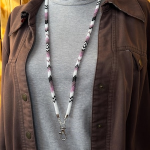 Beaded Teacher Lanyard - Handmade ID Badge Holder, Stylish Beadwork Lanyard for Educators, Functional Accessory for Teachers
