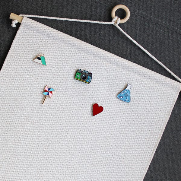 Blank Fabric Pin Banner - Custom Dowel Colour | Enamel Pin Display in 3 Sizes | Wall Hanging for Pins | Pin Collector Storage Pennant