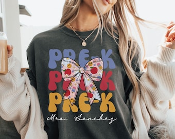 Camiseta personalizada para professor de pré-escola, camiseta com nome do professor, camiseta de volta às aulas, dia de agradecimento ao professor, camiseta personalizada para professor, novo presente para professor