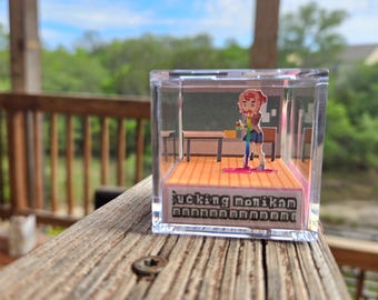 Doki Doki Literature Club Mini 3D Diorama Cube (DDLC/Natsuki/Classroom)