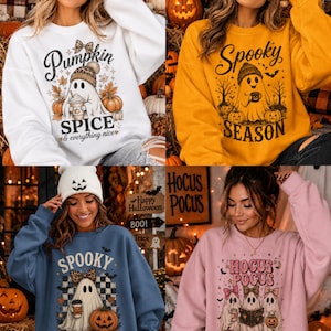Peut inclure: Une collection de quatre sweat-shirts à manches longues et col rond en blanc, jaune, bleu et rose clair. Chacun présente une impression graphique de fantômes avec des éléments saisonniers comme des citrouilles, des tasses et des textes variés.
