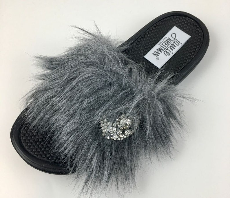 Slide Sandal with Brooch, Faux Fur Slide Sandal, Work-from-home Slide Sandal, Vegan Slide Sandal, Bridal Party Gift image 3