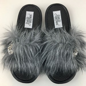 Slide Sandal with Brooch, Faux Fur Slide Sandal, Work-from-home Slide Sandal, Vegan Slide Sandal, Bridal Party Gift image 4