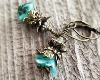 Edwardian Glass Flower Earrings Green Tulips Dangling Birthday Bridesmaids gift Victorian Bohemian Romantic Wedding Vintage Fairycore Dress