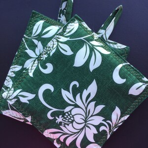 Well Made, Foodie Gift, Hot Pad, Kitchen Essential, Woven Trivet, Green, Hawaiian, Skillet Mitt