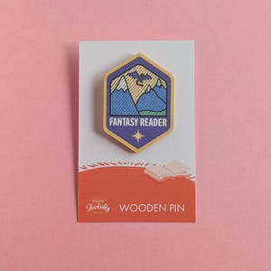 Fantasy Reader Wooden Pin – Book Badge for Fantasy Book Fans