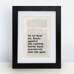 The Great Gatsby - ‘So We Beat On, Boats Against The Current’ - F Scott Fitzgerald Quote - Book Page Quote Print - Unframed Book Page Art